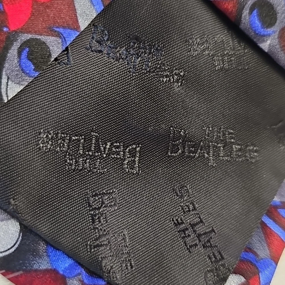 The BEATLES, silk Tie. Blue, Red, Gray. Eight Days A‎ Week. Excelent